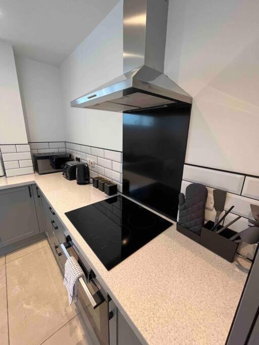 Entire Property In Downham Market, Serviced Accomodation Apartment ภายนอก รูปภาพ