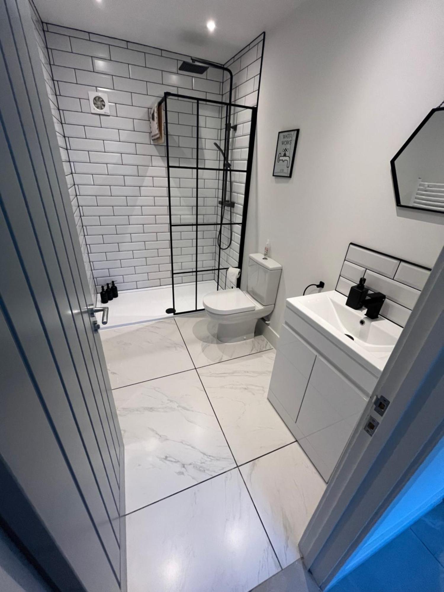 Entire Property In Downham Market, Serviced Accomodation Apartment ภายนอก รูปภาพ