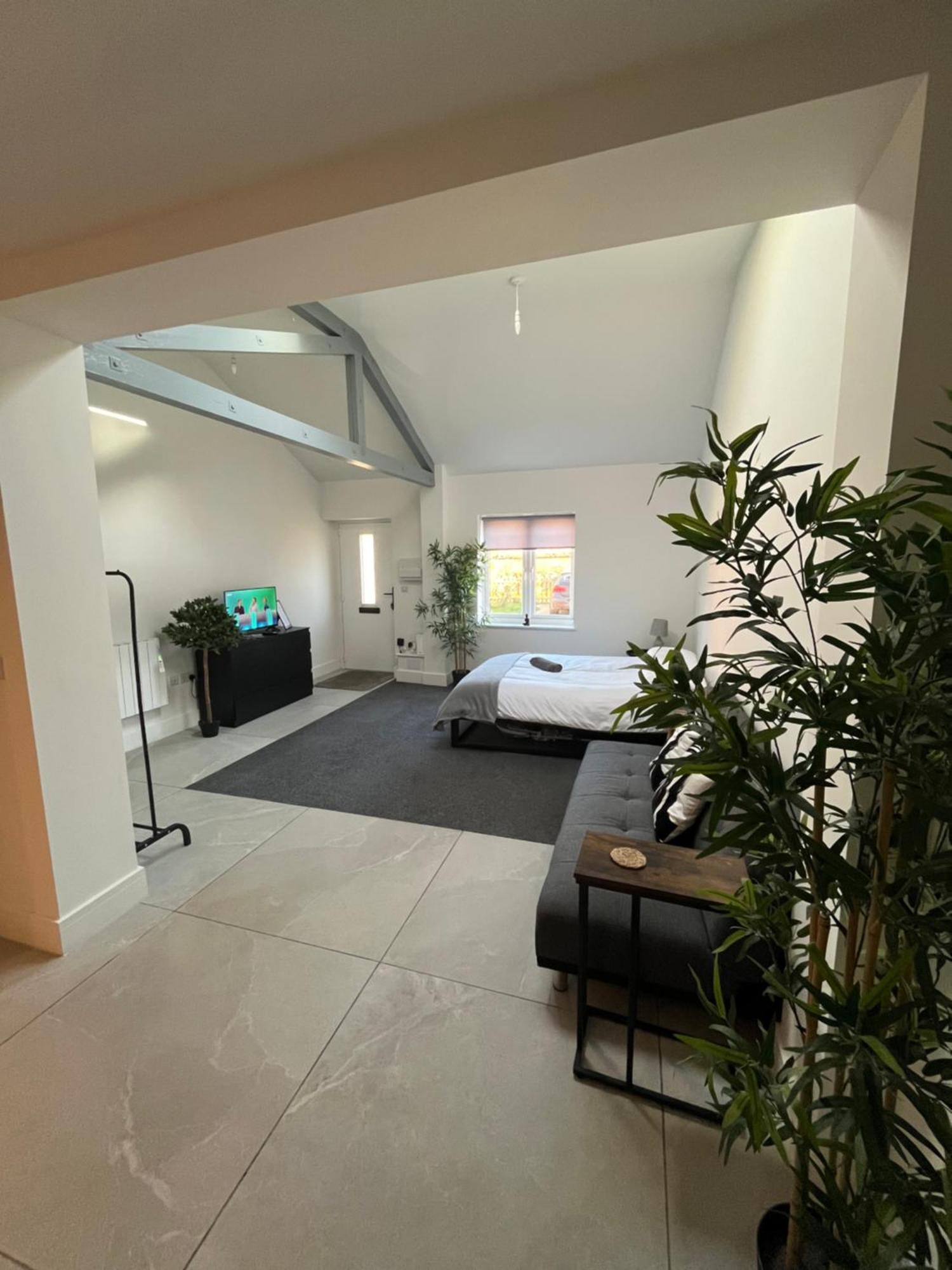Entire Property In Downham Market, Serviced Accomodation Apartment ภายนอก รูปภาพ